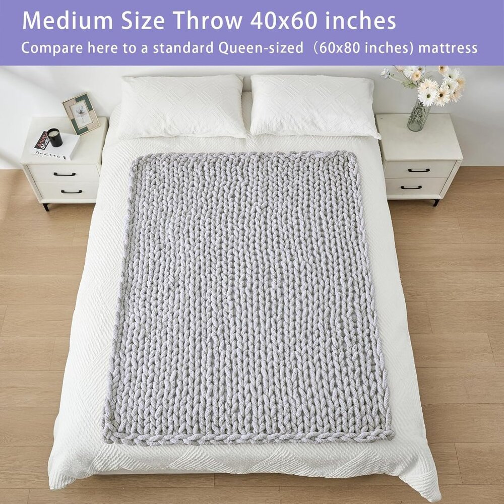 Chunky Knit Throw Blanket for Couch, 40x60 inches - Picture 6 of 8